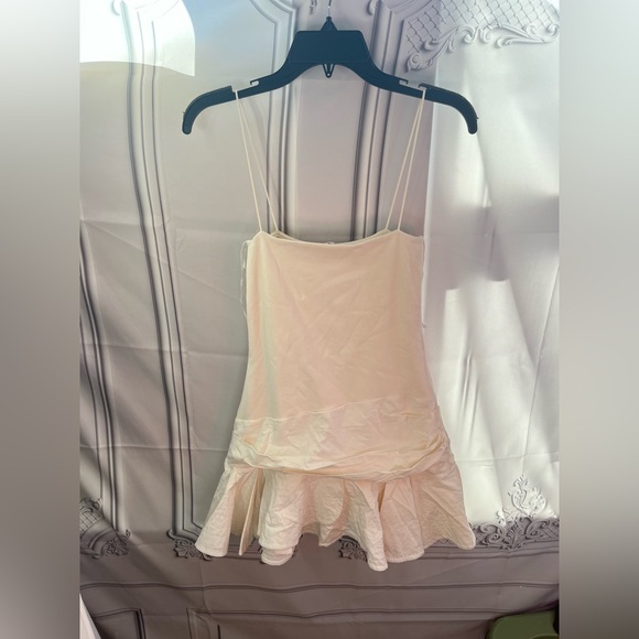 Spring /summer 🌺 NWT ZARA VOLUME dress S and M 
🚨 My prices are firm no discount - Picture 3 of 14